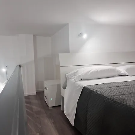 Prestige House 10 * Scalea